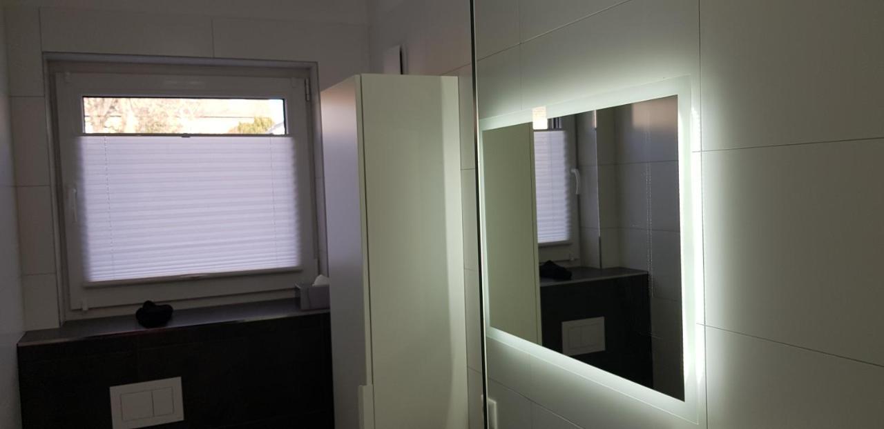 Ferienwohnung Klein Und Fein Erftstadt Exterior foto