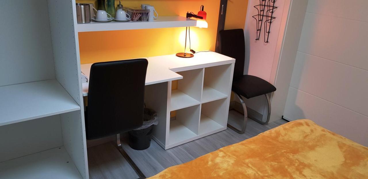 Ferienwohnung Klein Und Fein Erftstadt Exterior foto